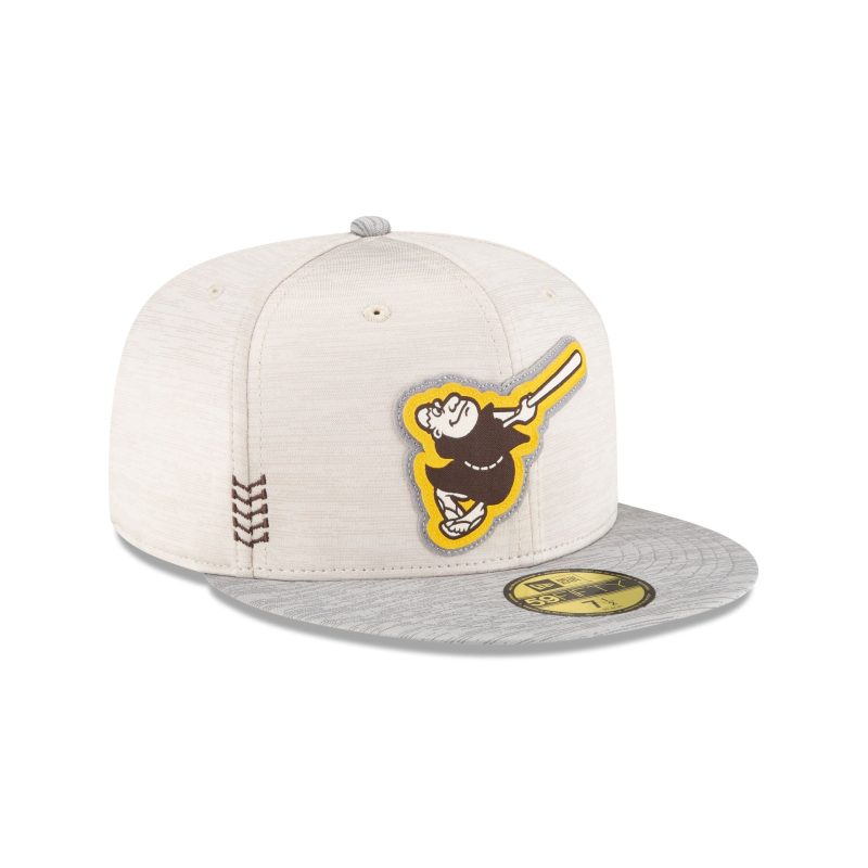 60489585 59FIFTY MLBCLUBHOUSE24 SADPAD GRY 3QR 1