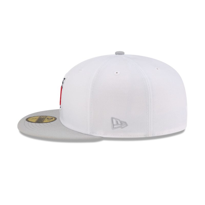 60507590 59FIFTY NFL24TRAININGEXCLUSIVE NFLLOG WHT LSIDE