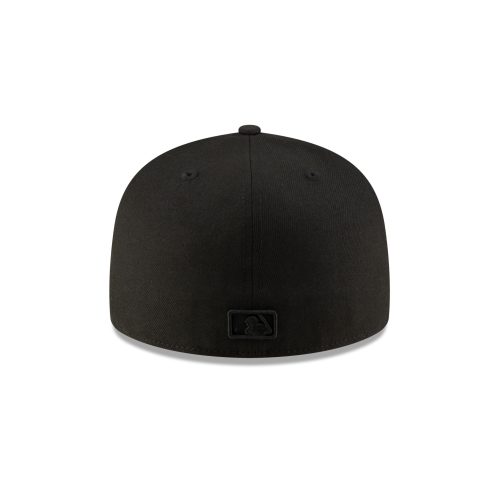 60647677 59FIFTY PPBLACKOUT5950MLB24379 CHIWHI BLK R