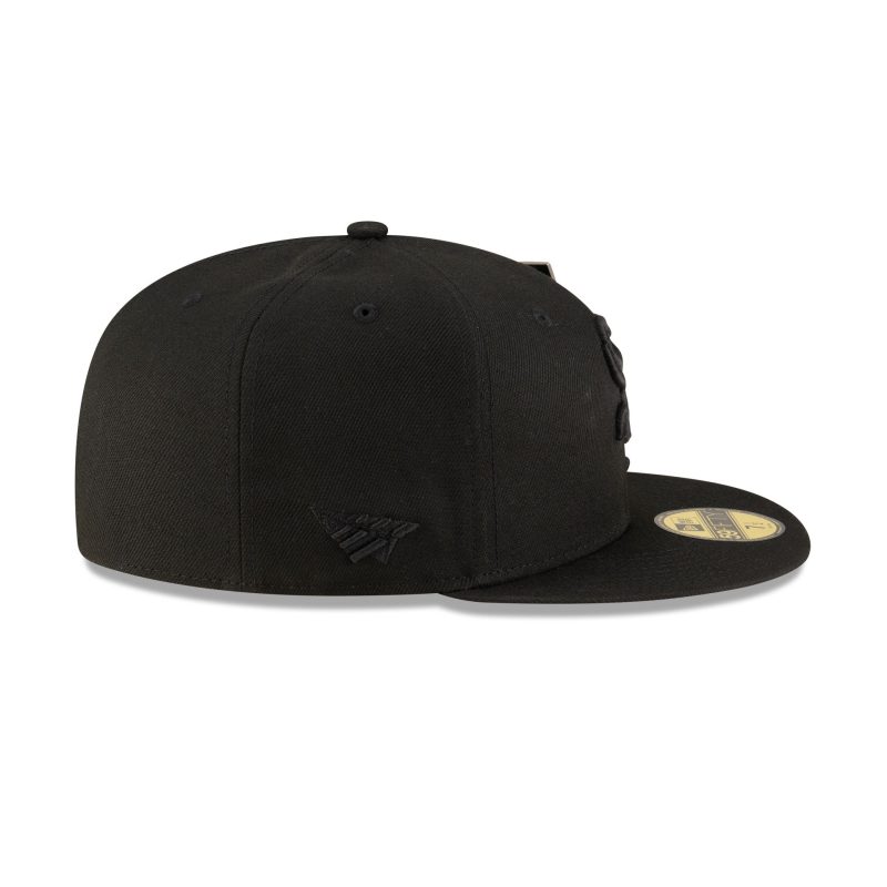 60647677 59FIFTY PPBLACKOUT5950MLB24379 CHIWHI BLK RSIDE