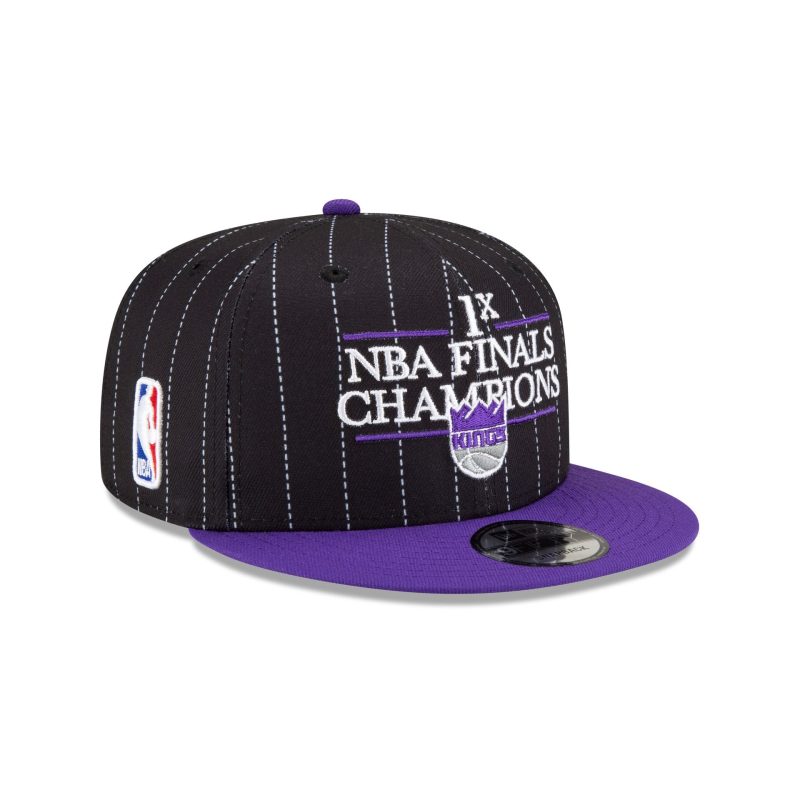 70845681 9FIFTY JUSTCAPSNBACHAMPSPINSTRIPE SACKIN BLK 3QR