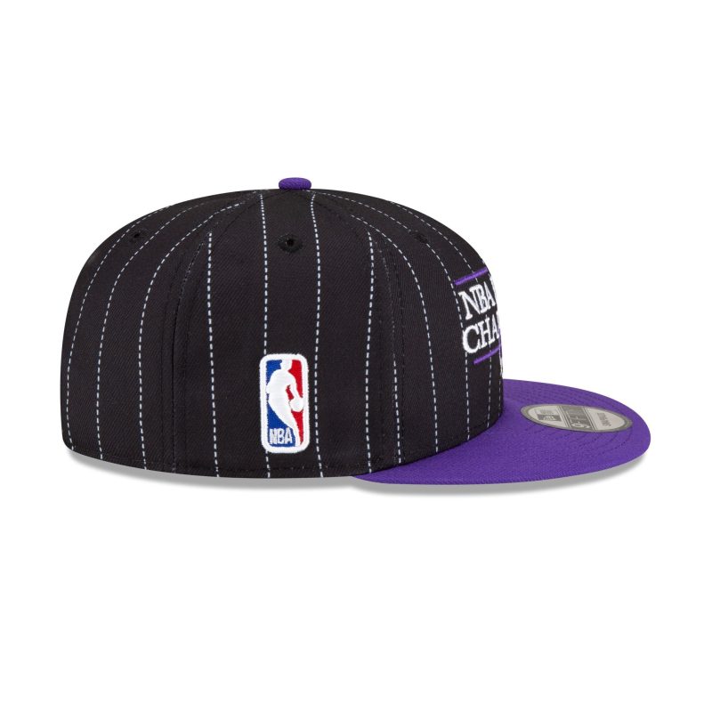 70845681 9FIFTY JUSTCAPSNBACHAMPSPINSTRIPE SACKIN BLK RSIDE