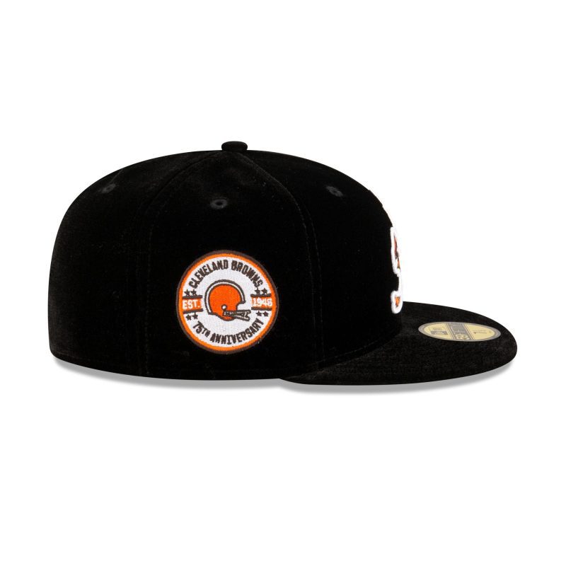 70891383 59FIFTY JUSTCAPSVELVET CLEBROCC BLK RSIDE