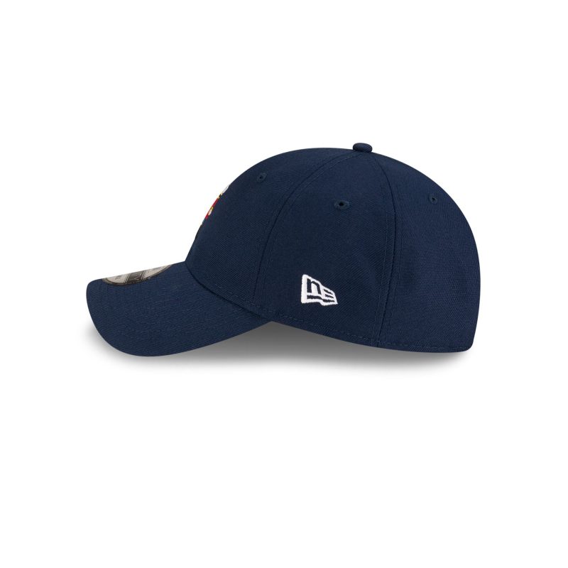 70906397 9TWENTY HOLIDAYESSENTIALS NEWERA NAV LSIDE