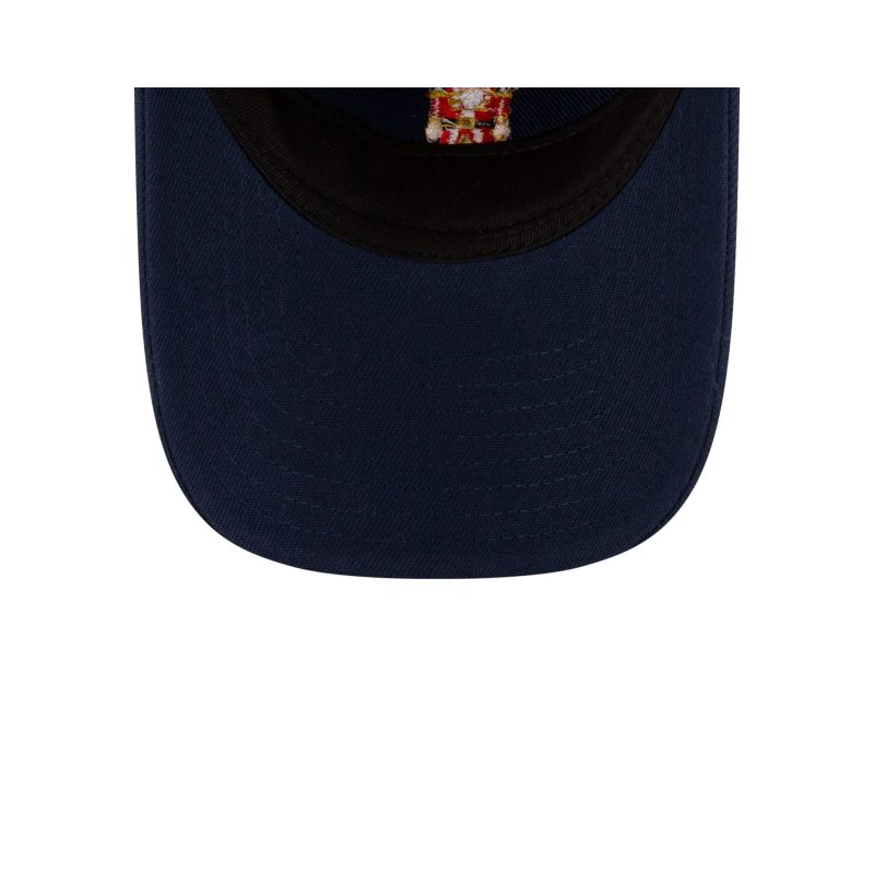 70906397 9TWENTY HOLIDAYESSENTIALS NEWERA NAV UV