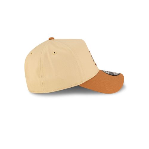 70906402 9FORTYAF HOLIDAYESSENTIALS NEWERA BRN RSIDE